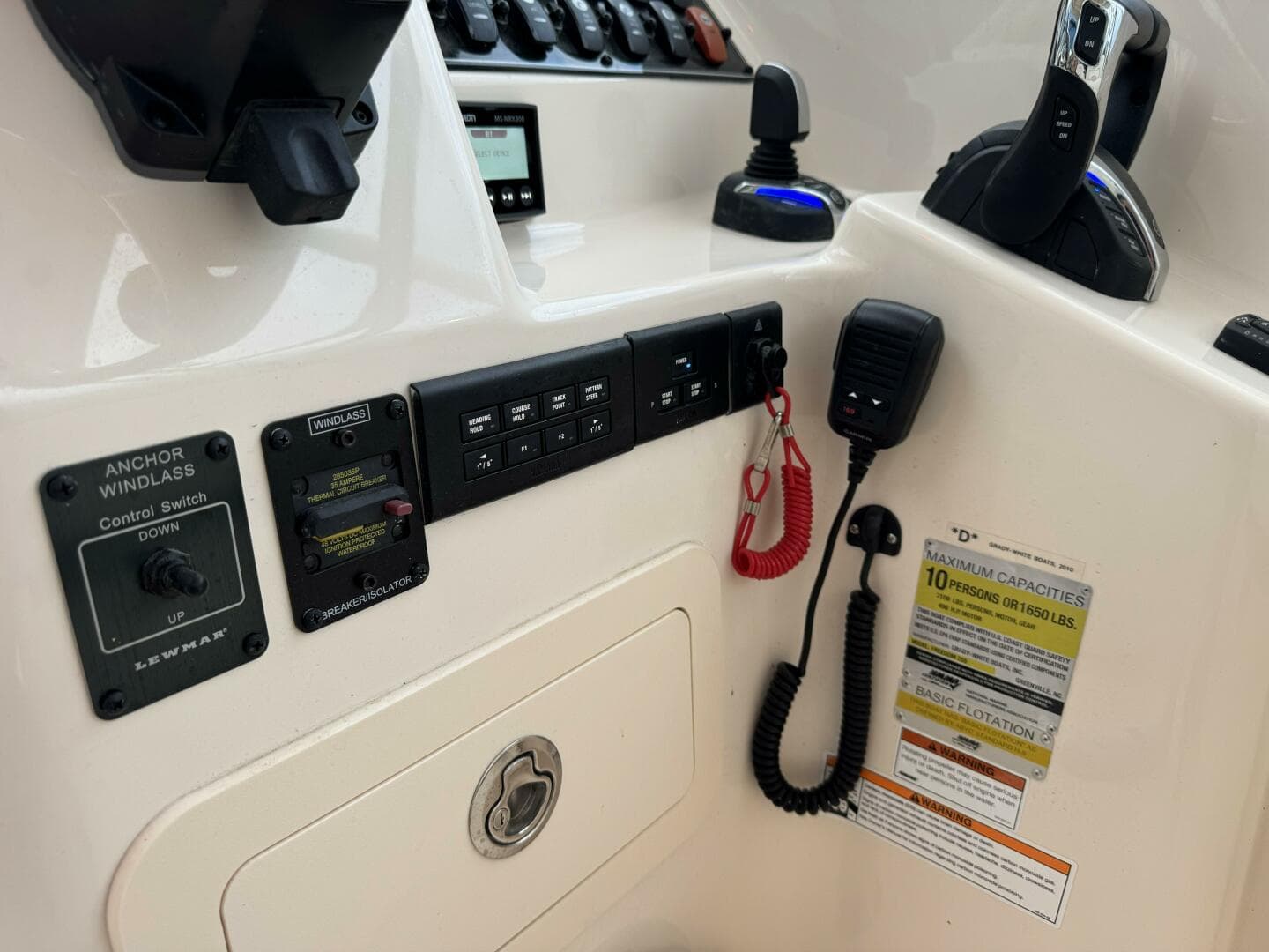 2023 Grady-White Freedom 255