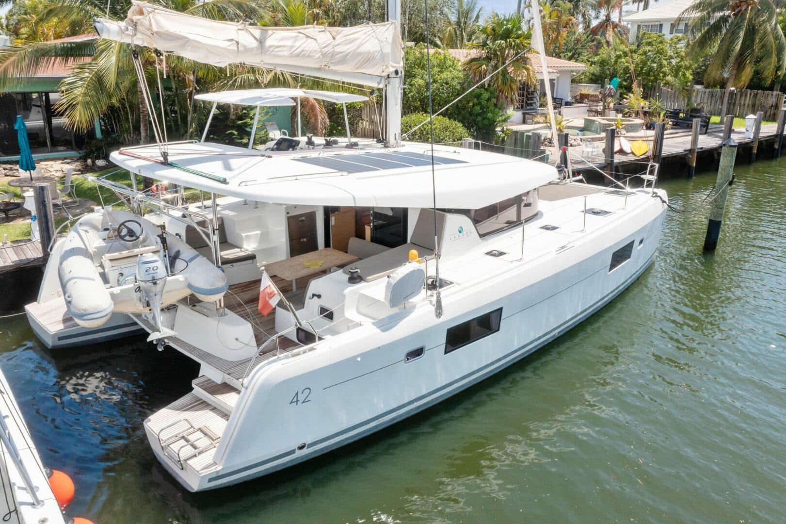 2017-lagoon-42-sail-9886474-20250729062905297-1.jpg