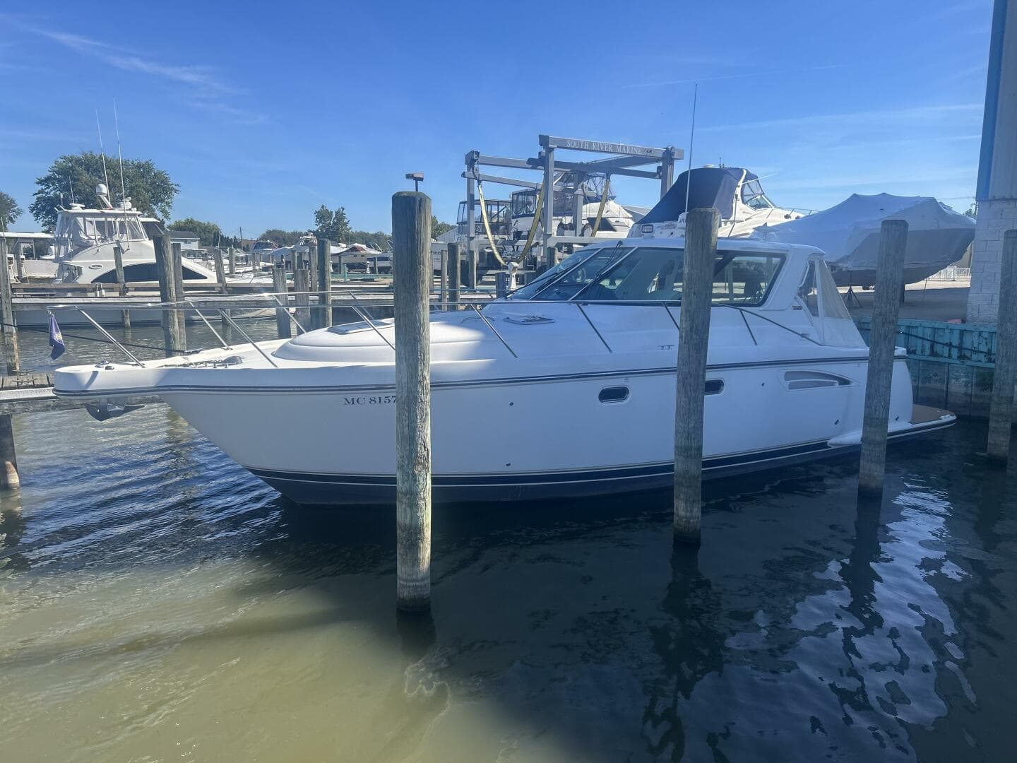 2005 Tiara Yachts 
