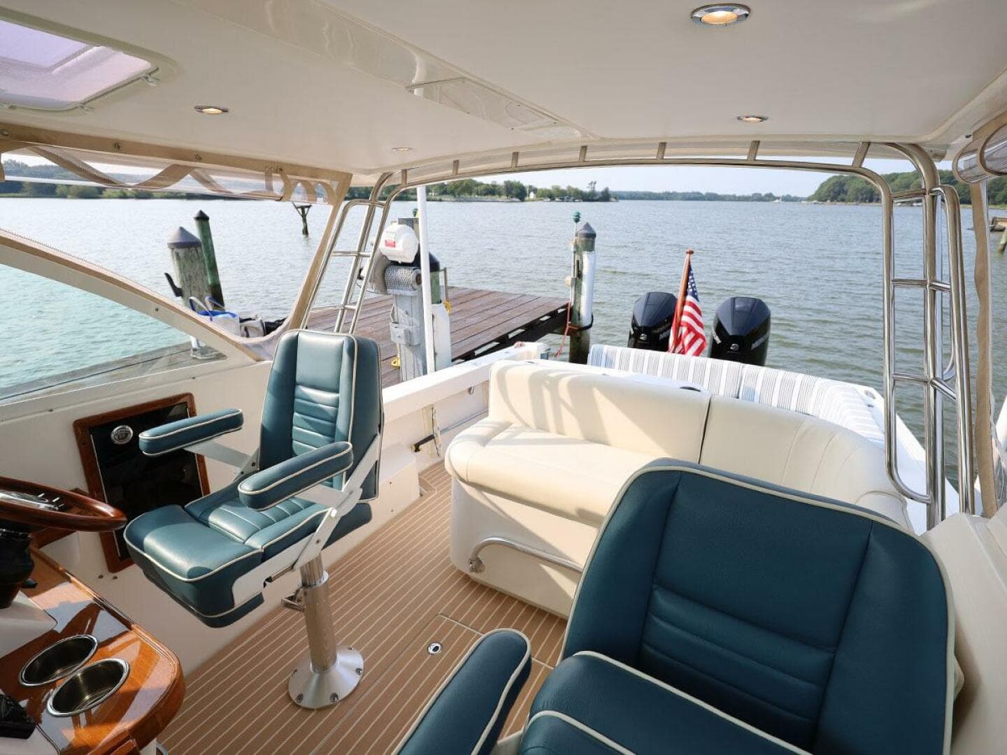 Pilothouse Seating Looking Aft 