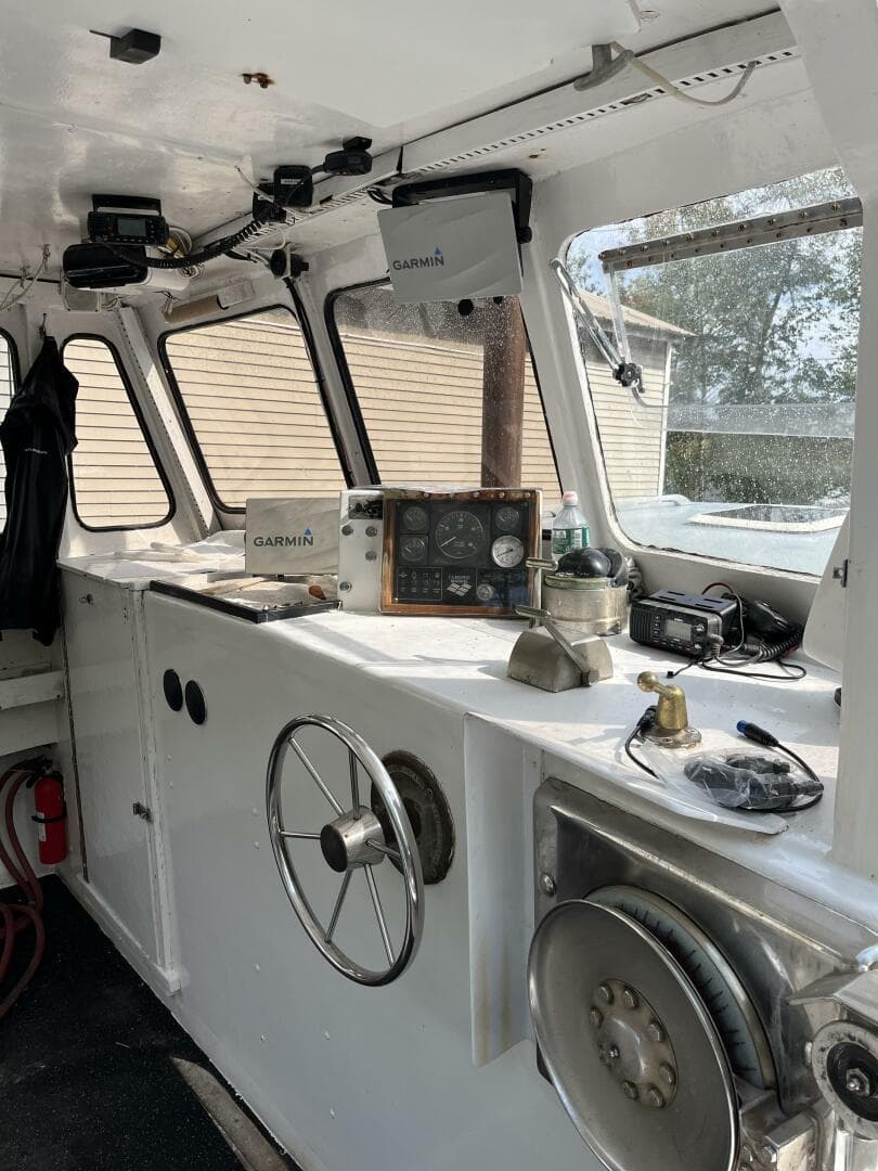 1976 Jarvis Newman Lobster Boat