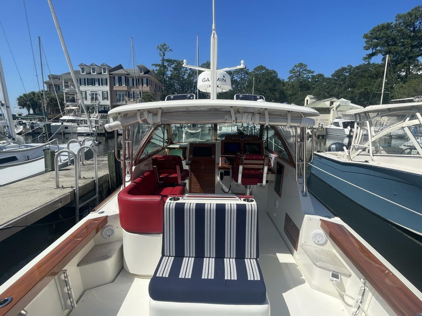 2017 Hunt Surfhunter 29