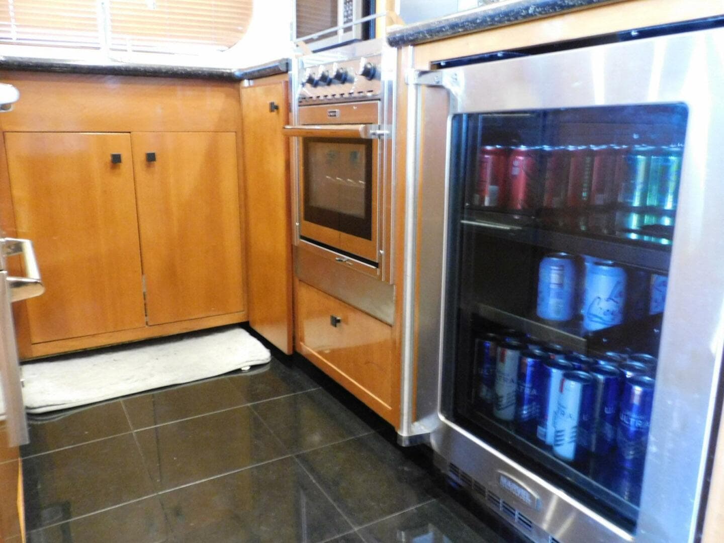 2002 Carver 570 Voyager Pilothouse