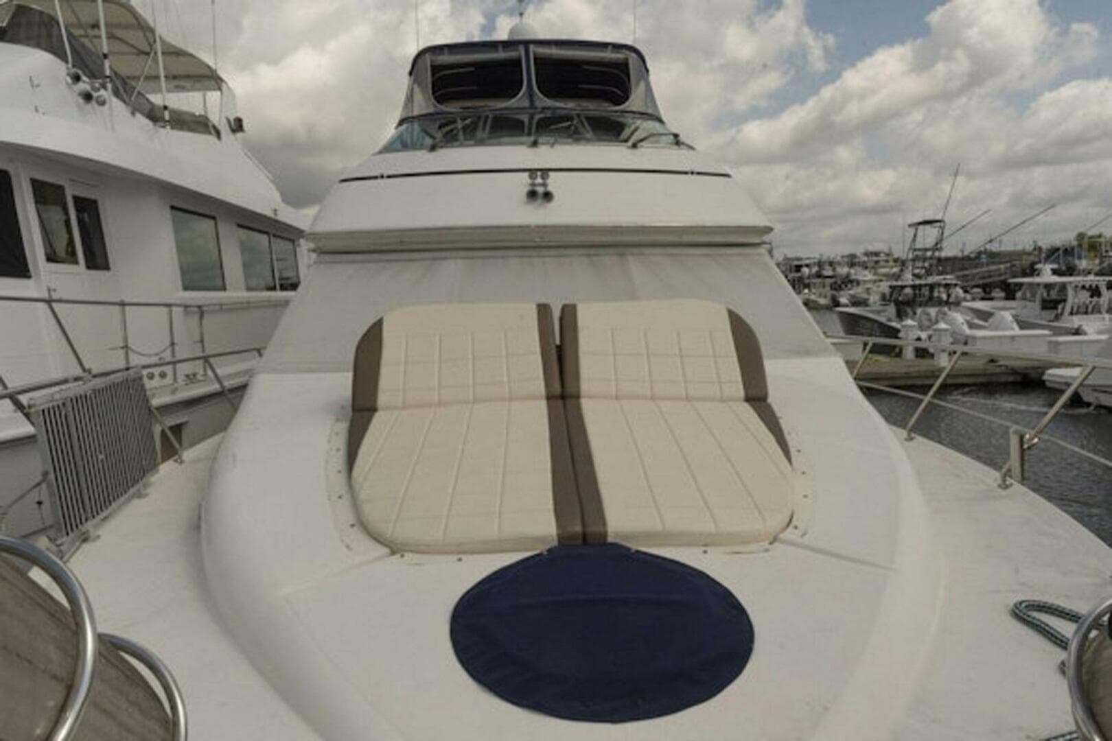 2002 Carver 570 Voyager Pilothouse