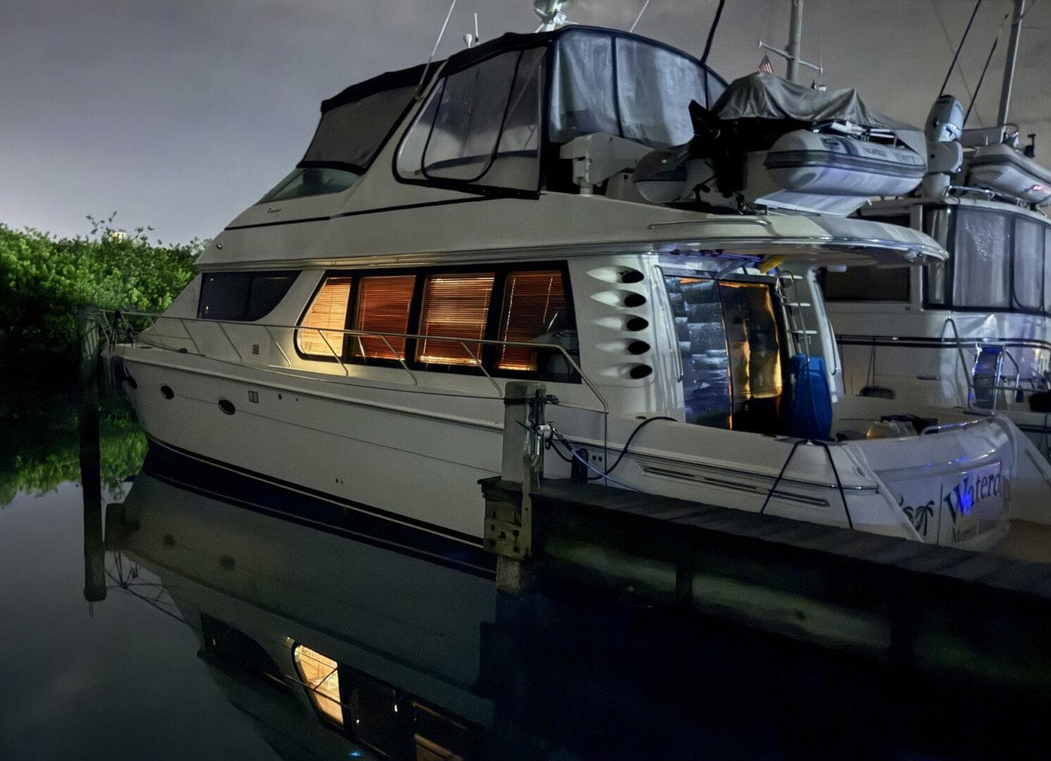 2002 Carver 570 Voyager Pilothouse