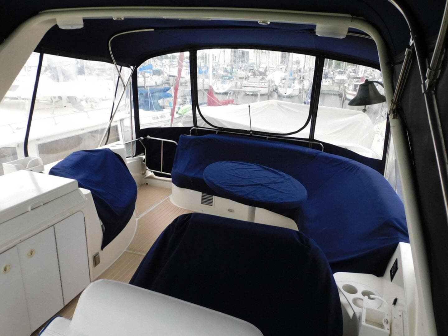 2002 Carver 570 Voyager Pilothouse