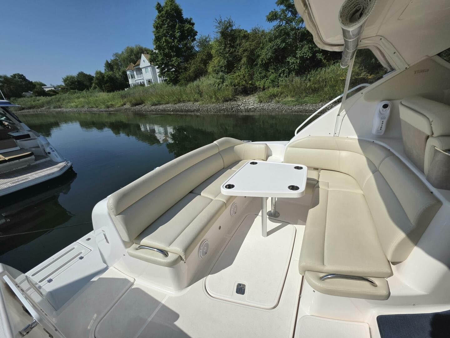 2007 Tiara Yachts 3900 Sovran