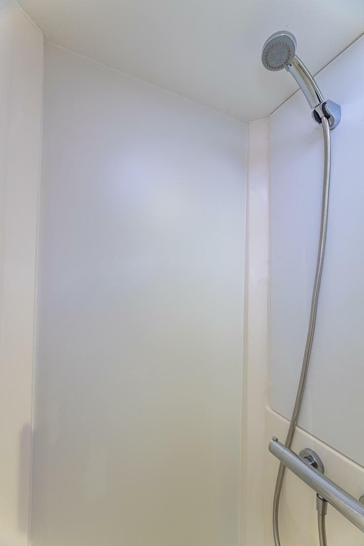 Happy Here   Int Guest 4