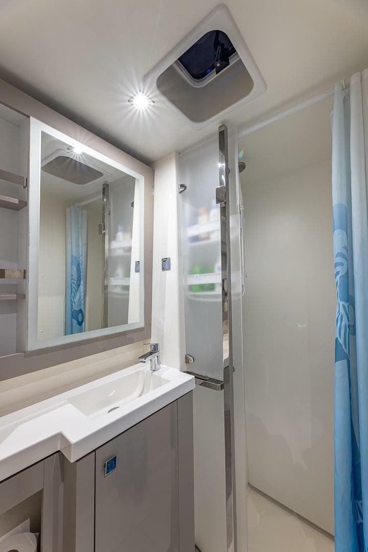 Happy Here   Int Guest Head