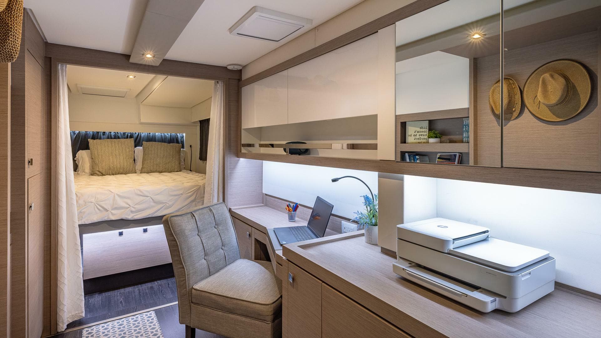 Happy Here   Int Cabin Maestro 2