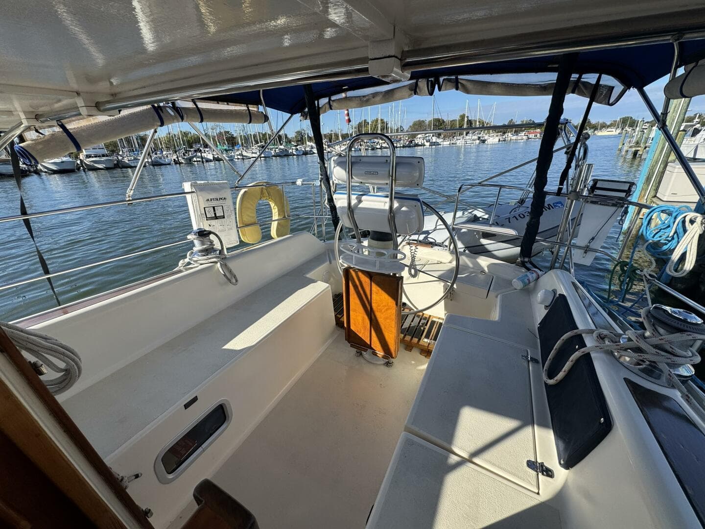 Cockpit and folded table
