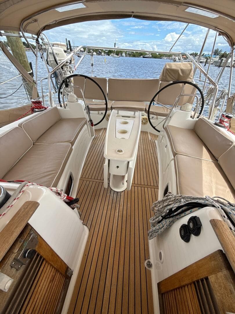 2012 Beneteau 43