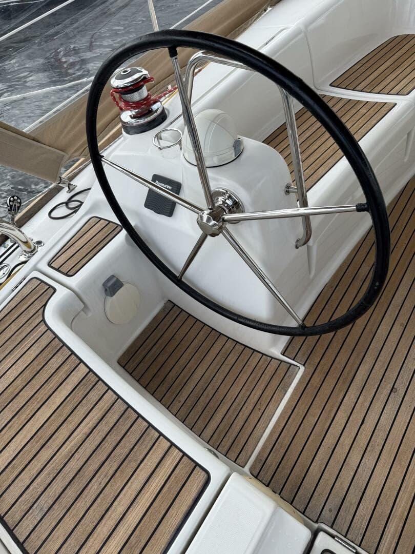 2012 Beneteau 43