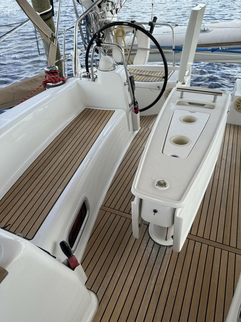 2012 Beneteau 43