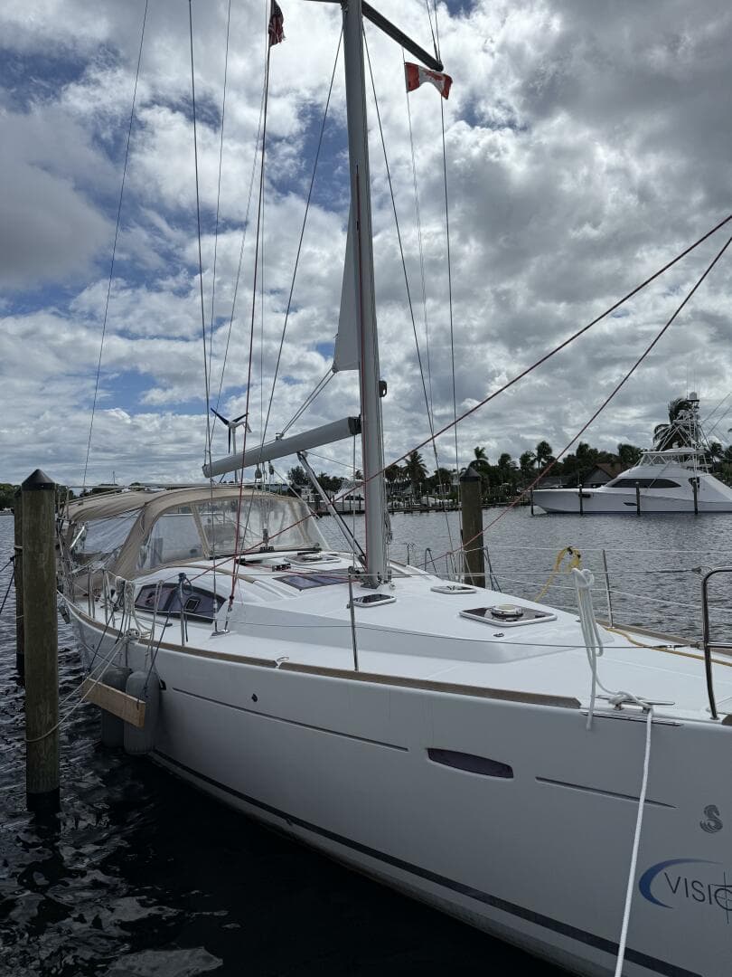 2012 Beneteau 43