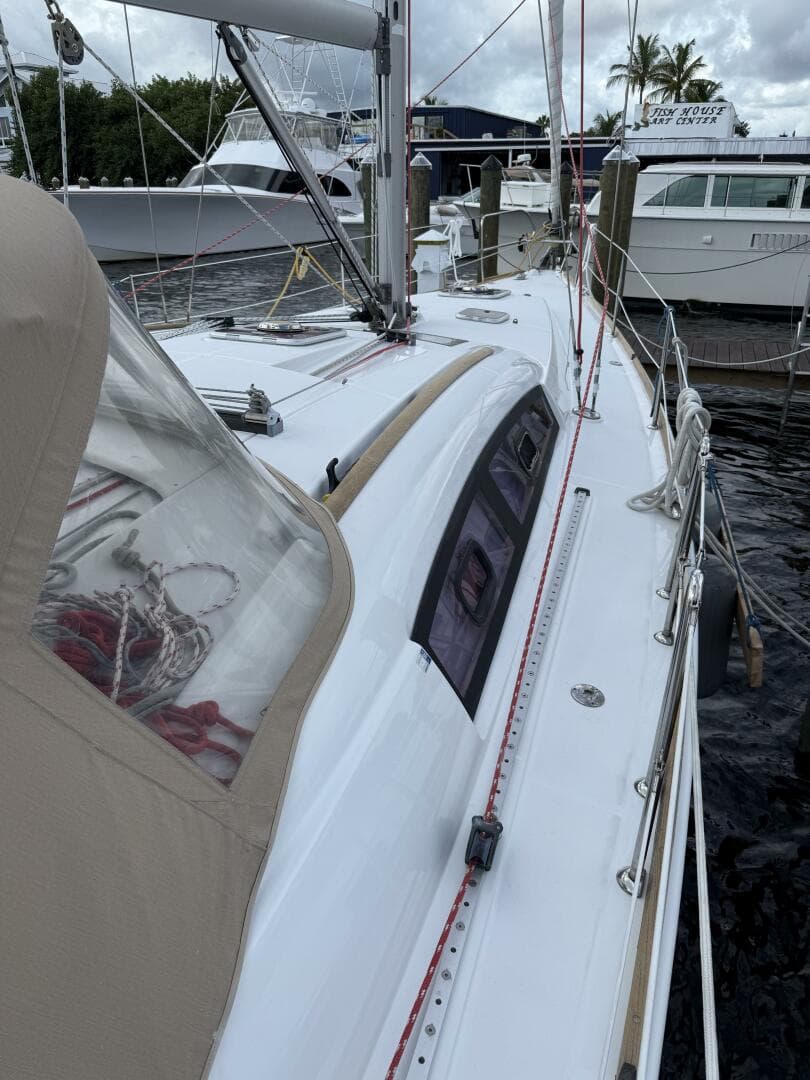 2012 Beneteau 43