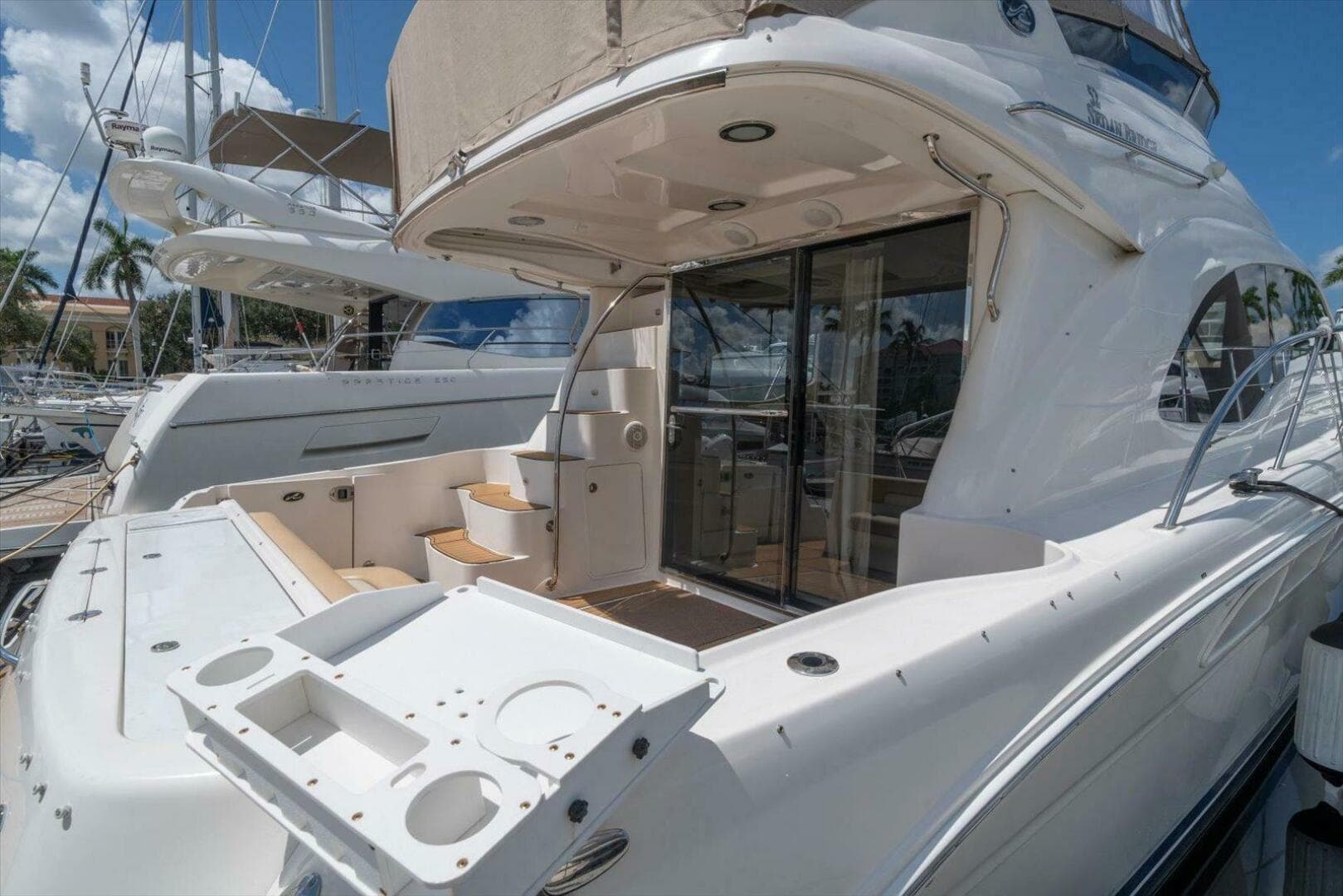 2007 Sea Ray 52 Sedan Bridge