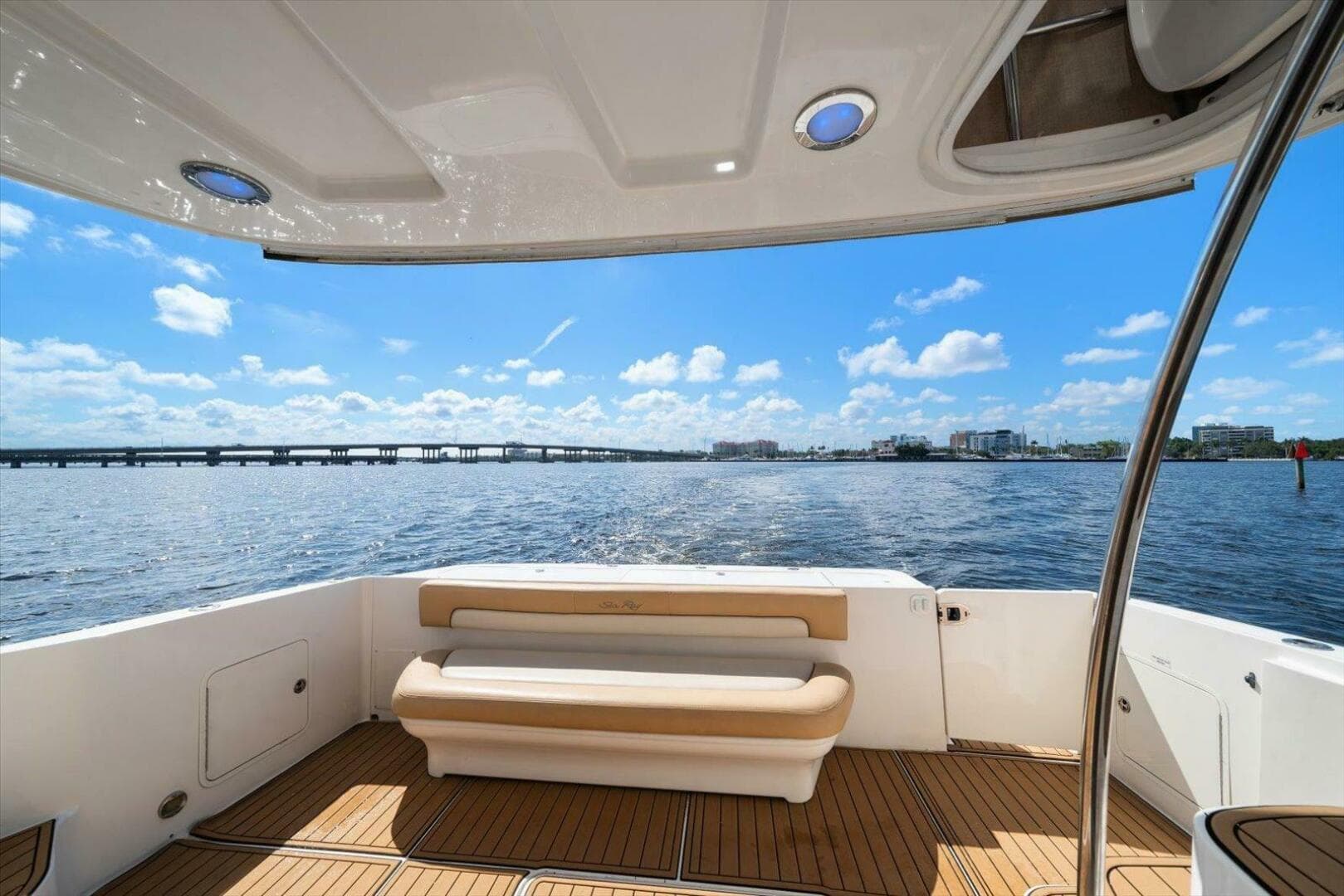 2007 Sea Ray 52 Sedan Bridge