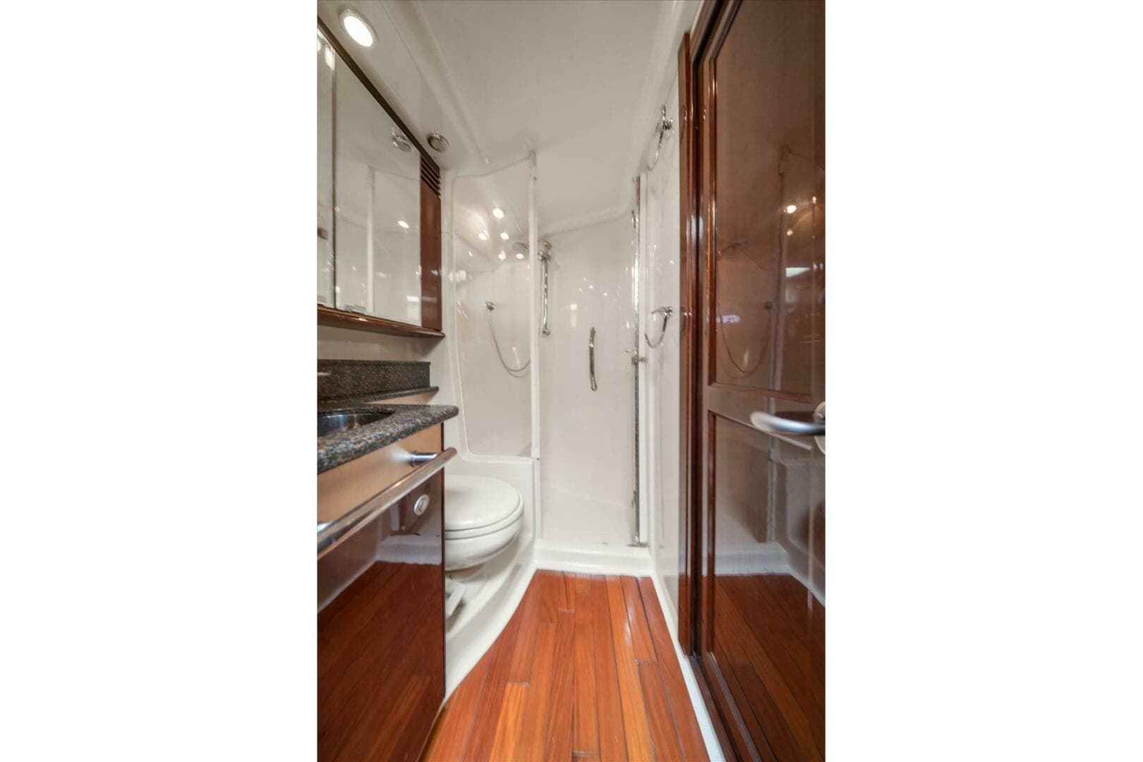 2007 Sea Ray 52 Sedan Bridge