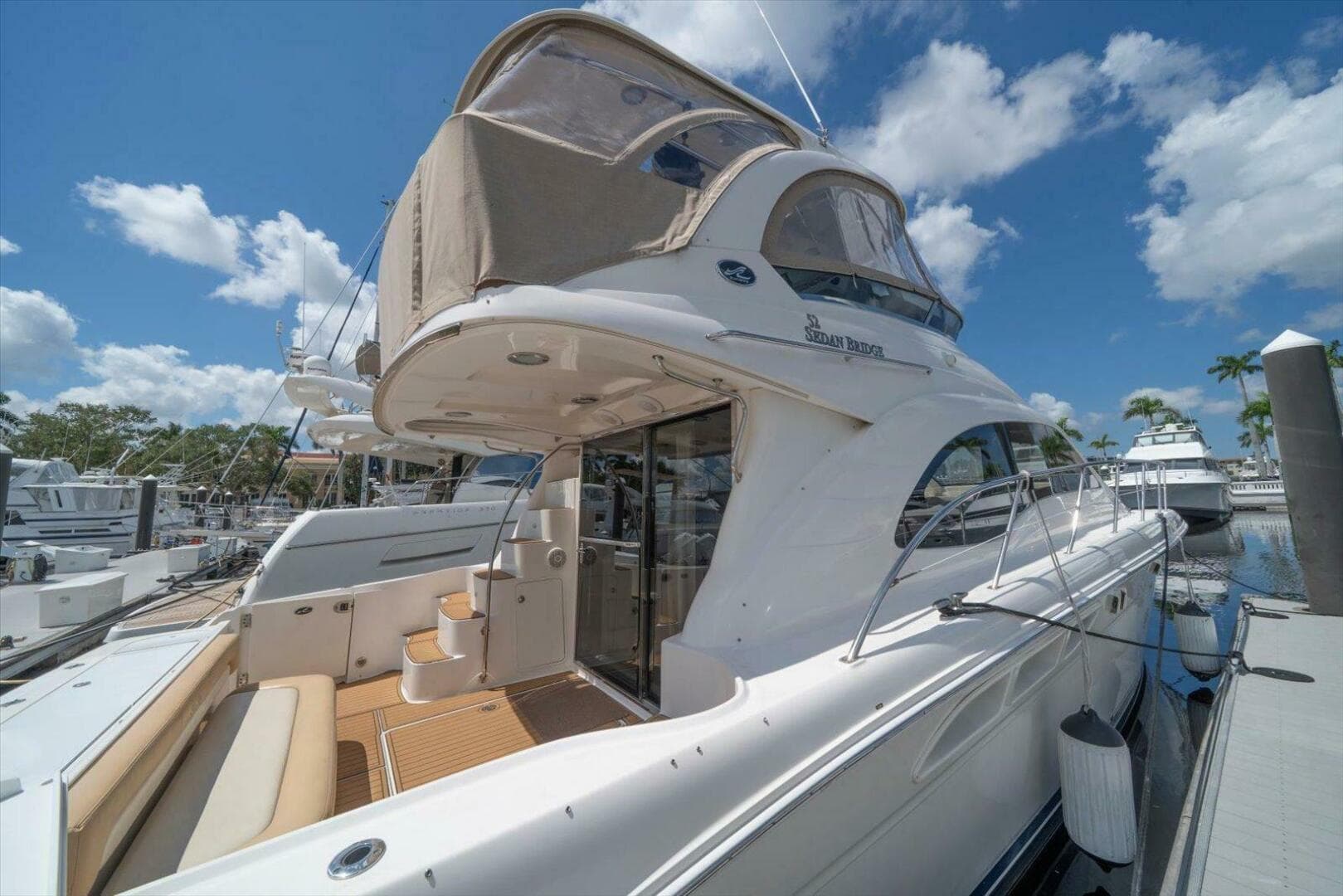 2007 Sea Ray 52 Sedan Bridge