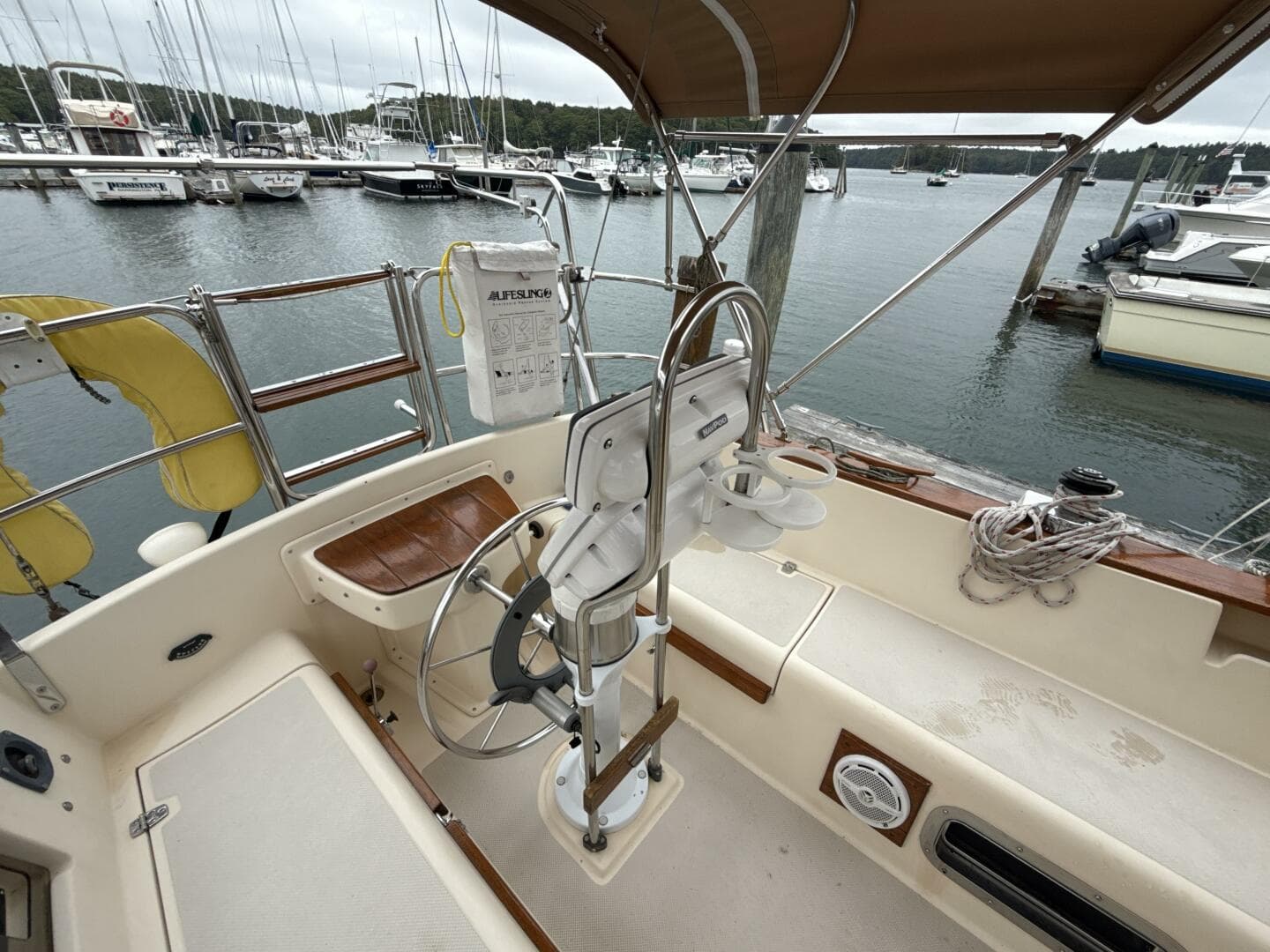 1992 Island Packet 32