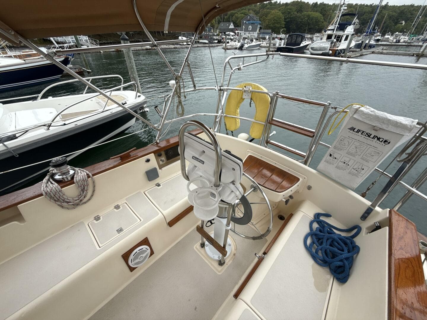 1992 Island Packet 32