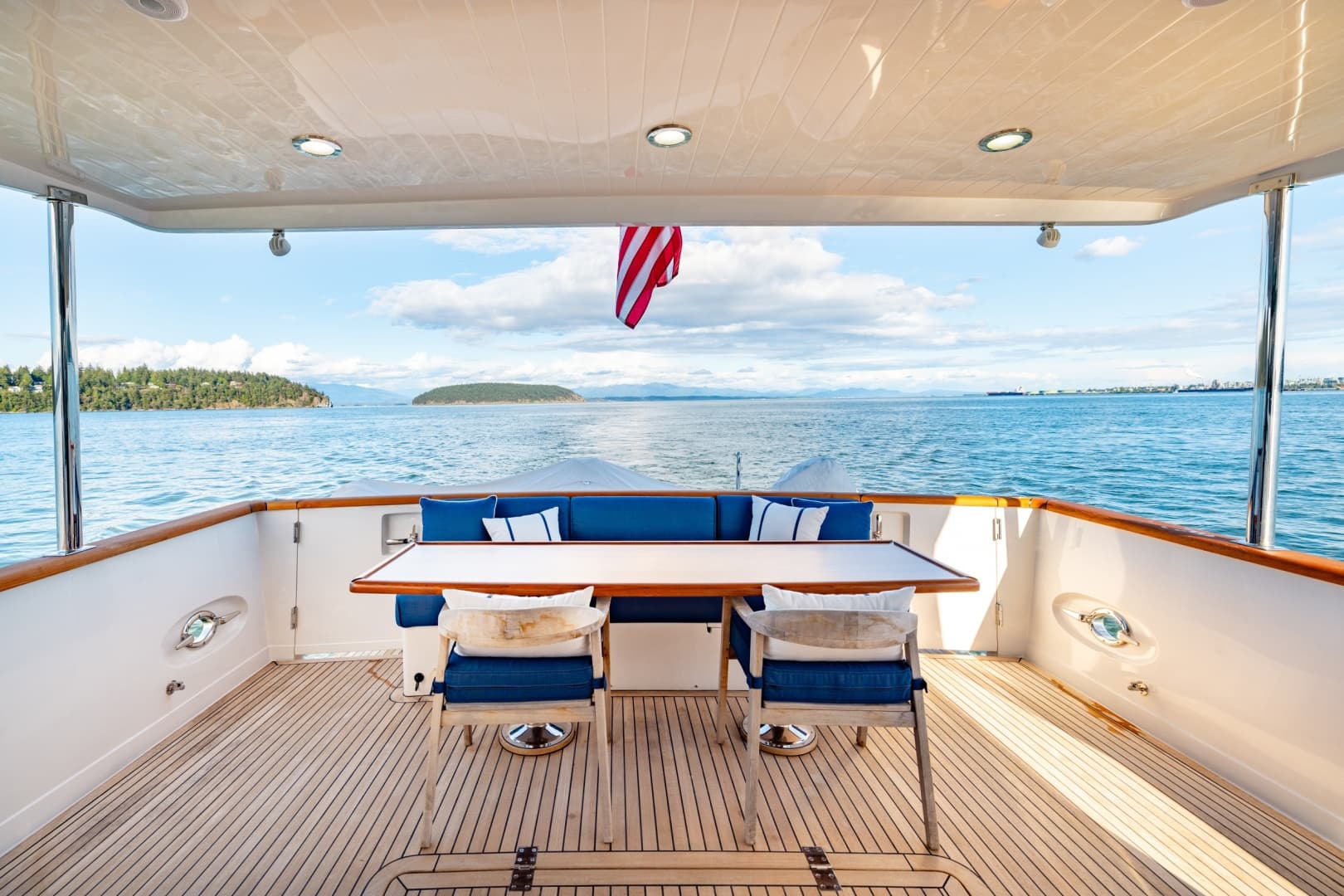 2023 Offshore Yachts ELV