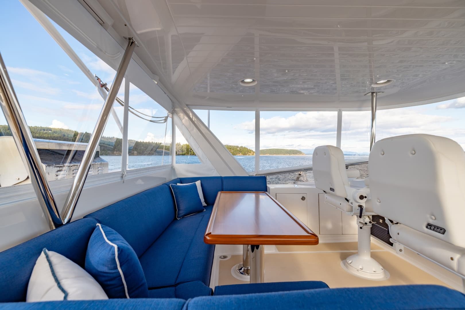 2023 Offshore Yachts ELV