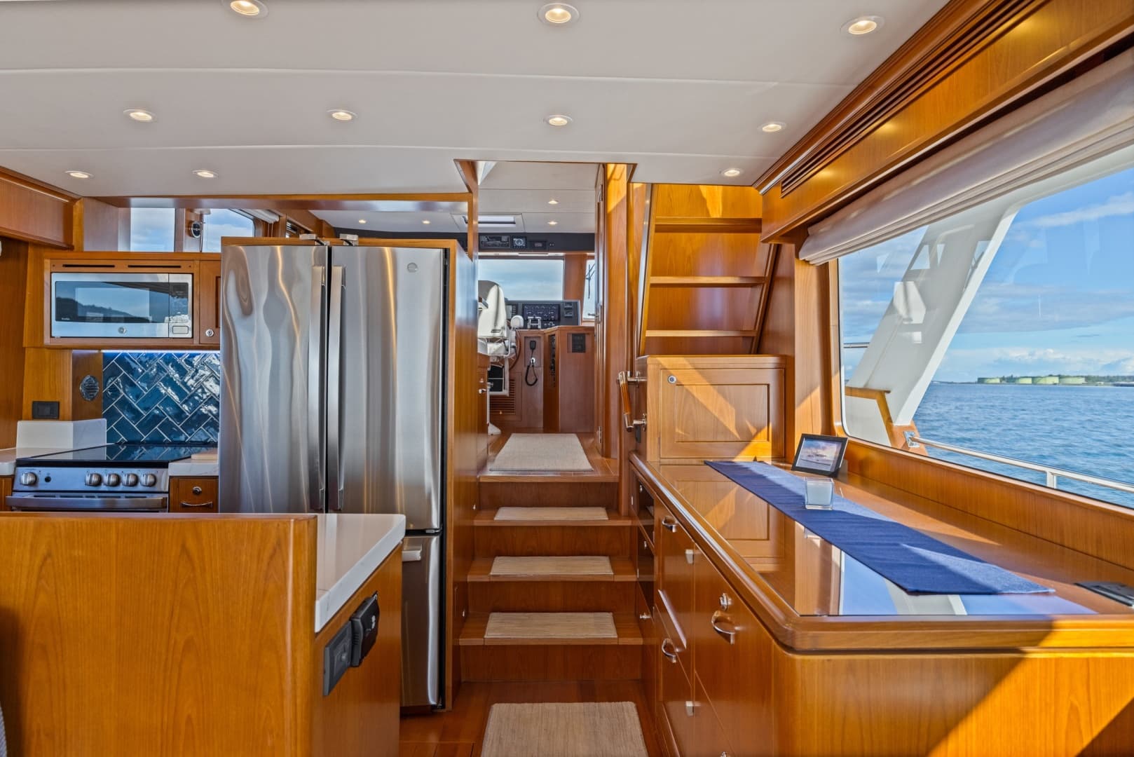 2023 Offshore Yachts ELV