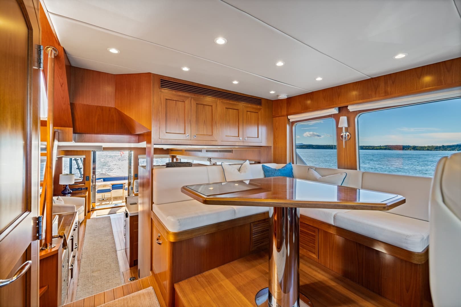 2023 Offshore Yachts ELV