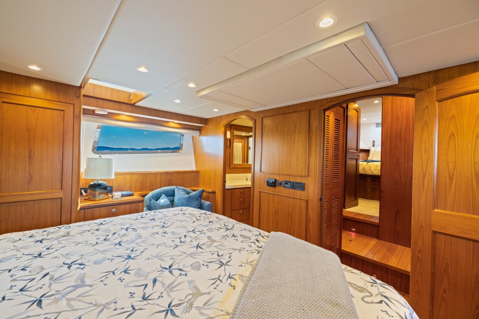 2023 Offshore Yachts ELV