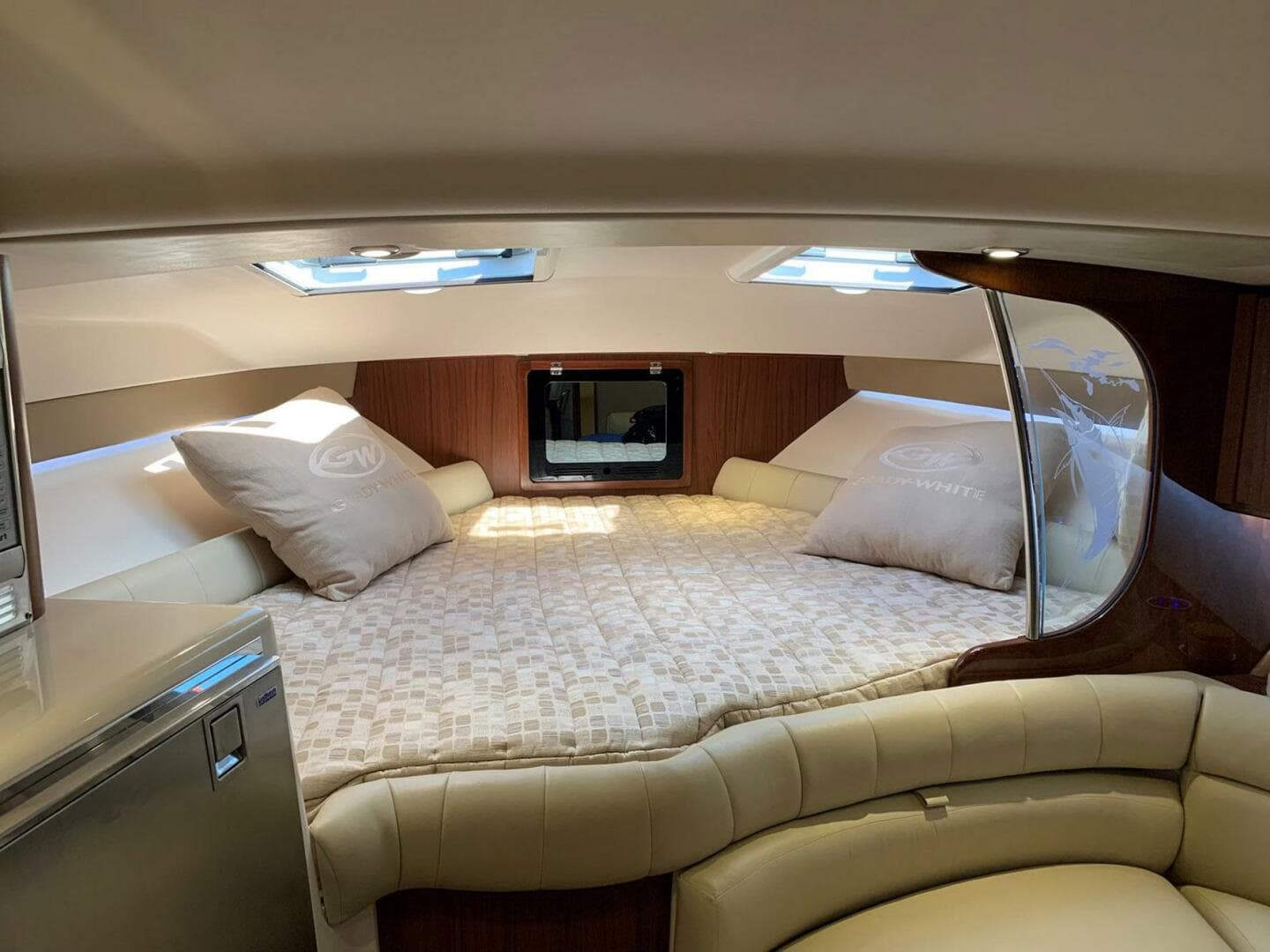 2015 Grady-White Express 370