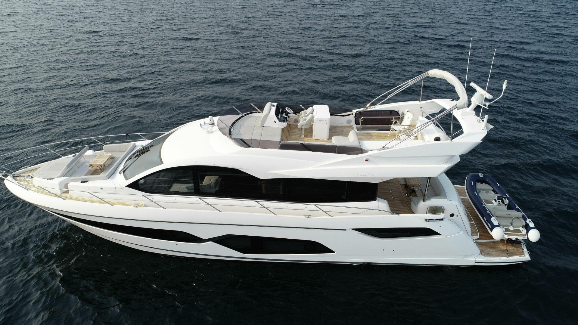 2023 Sunseeker 68 Manhattan