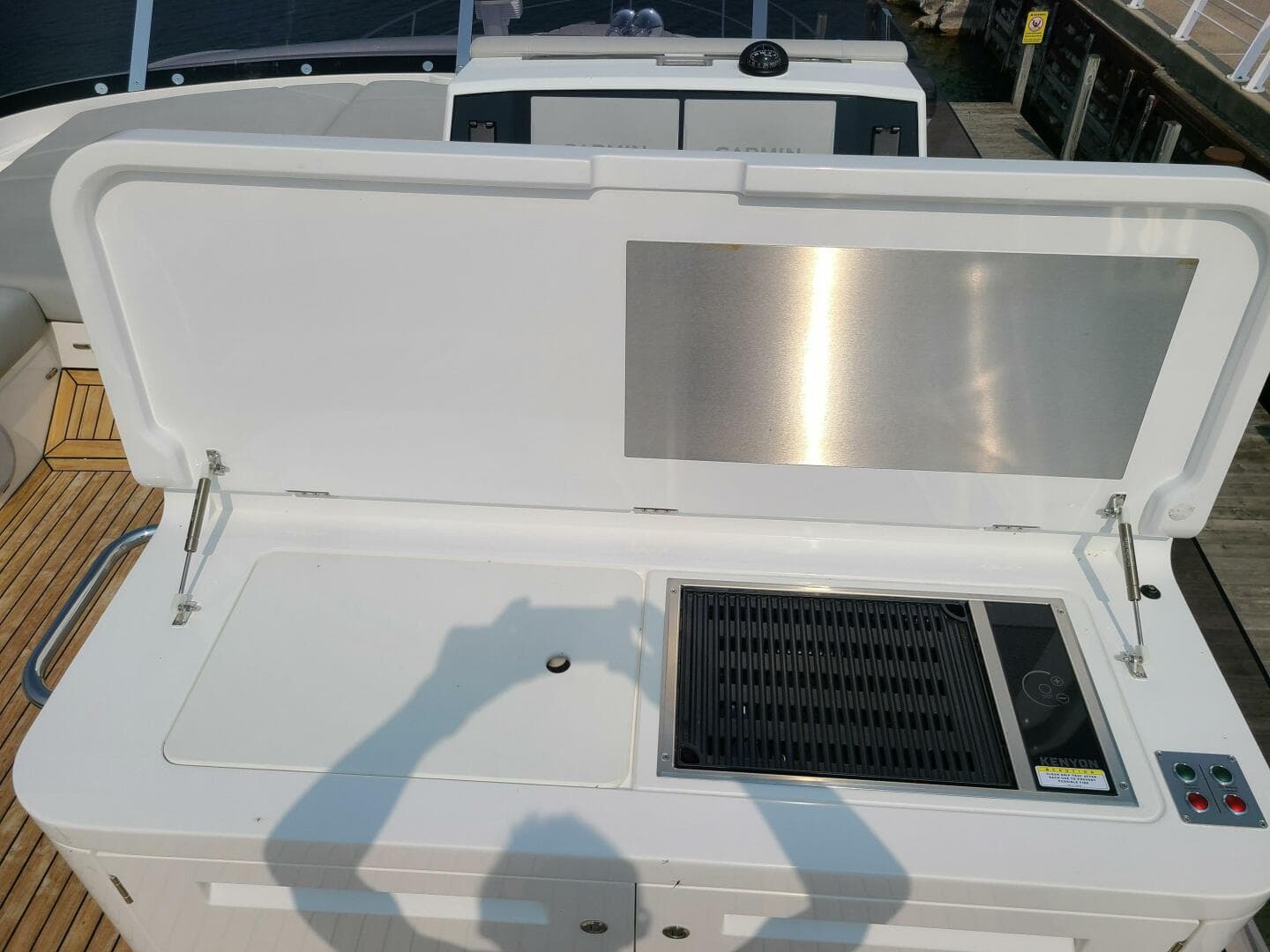 2023 Sunseeker 68 Manhattan