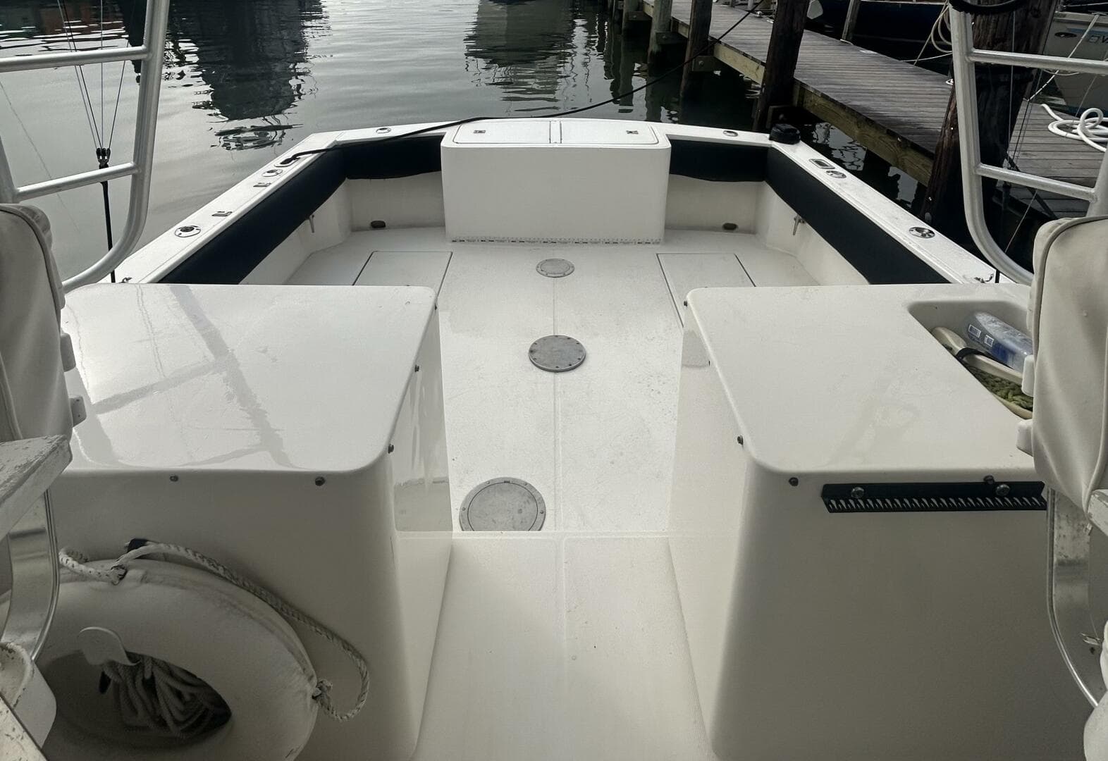 1995 Carolina Classic 28 Express