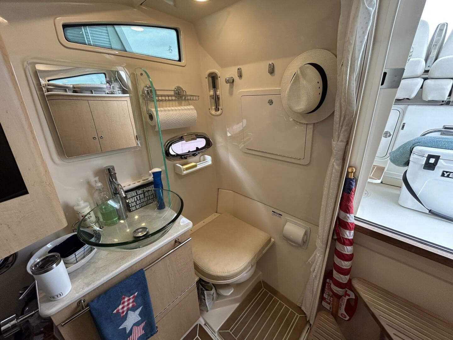 2017 Boston Whaler 370 Outrage