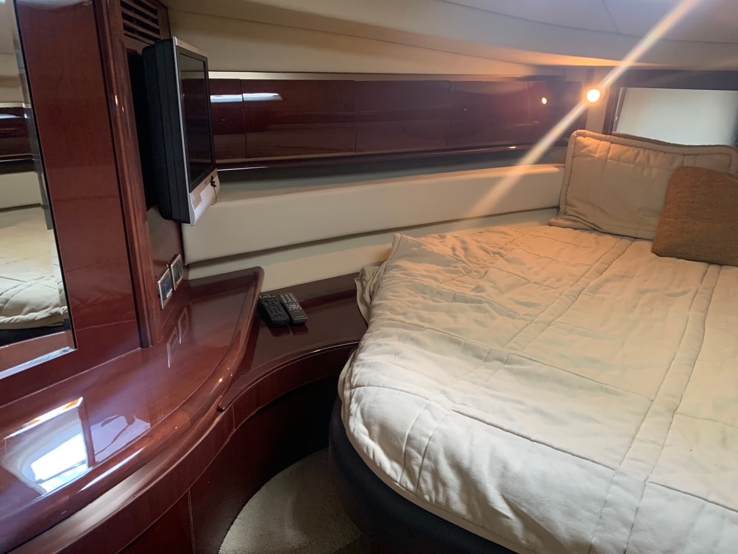 2007 Sea Ray 52 SUNDANCER