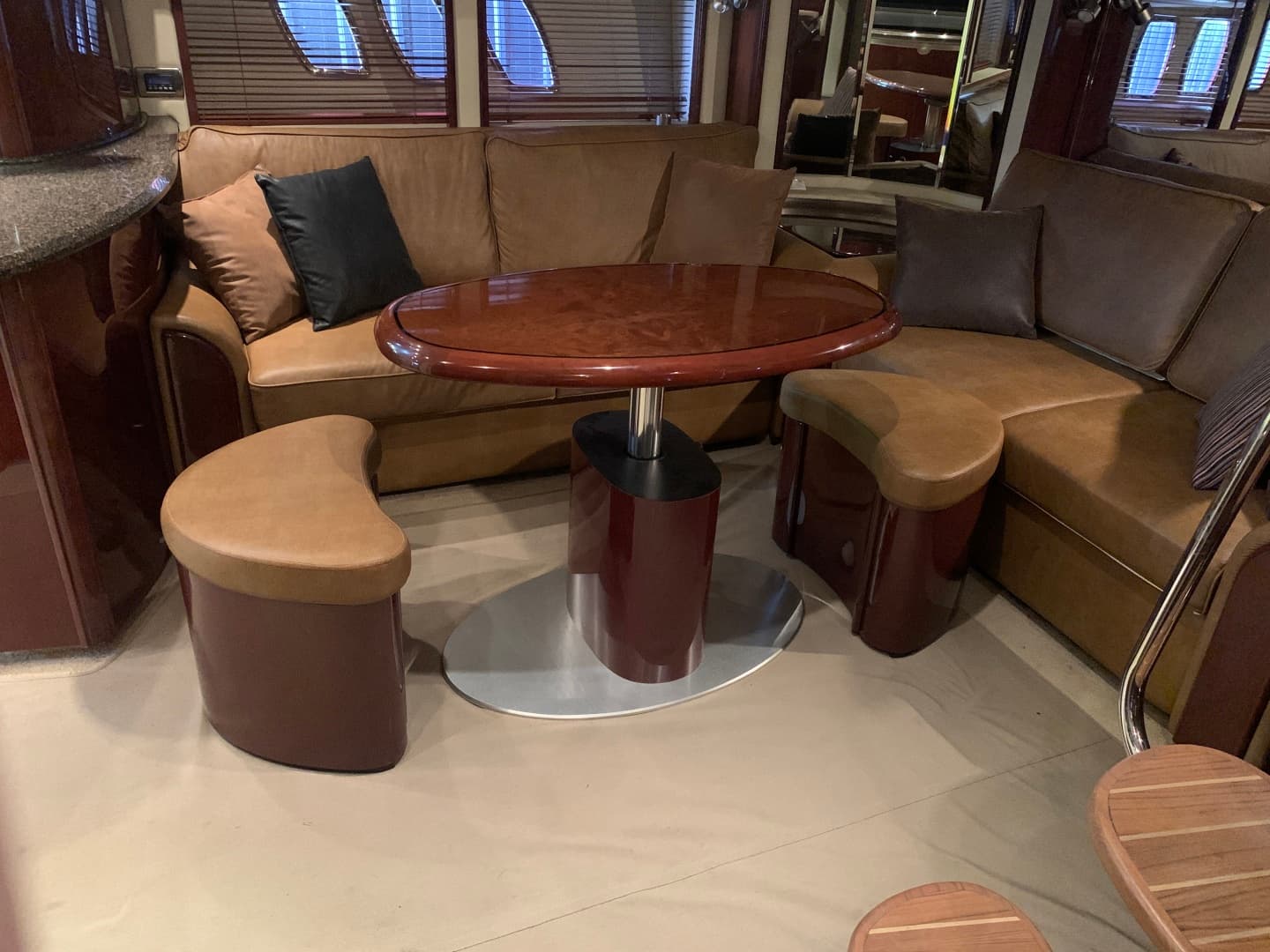 2007 Sea Ray 52 SUNDANCER