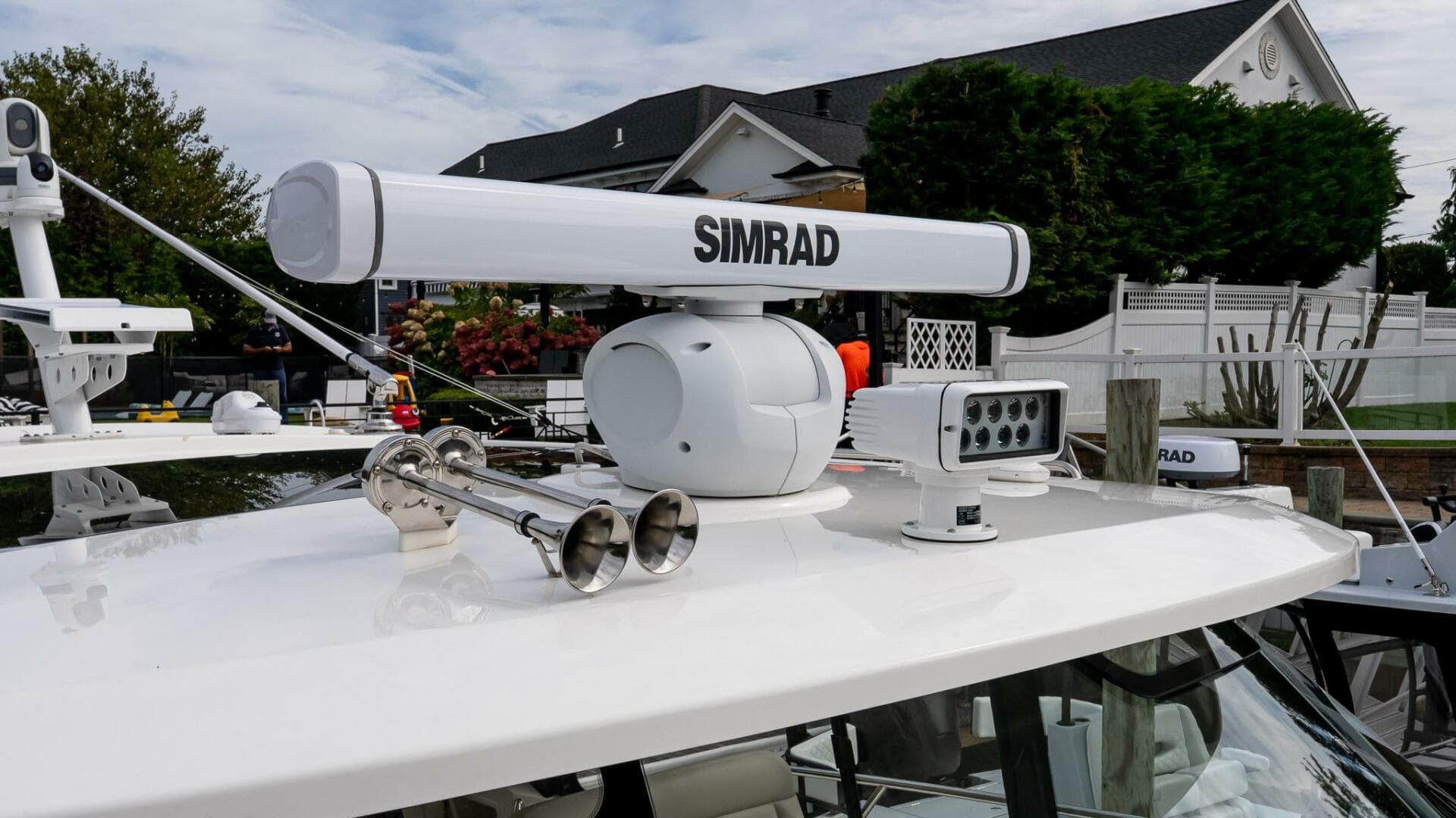 2024 Boston Whaler 405 Conquest