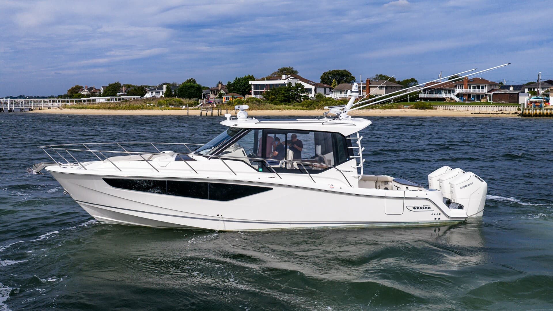 2024 Boston Whaler 405 Conquest