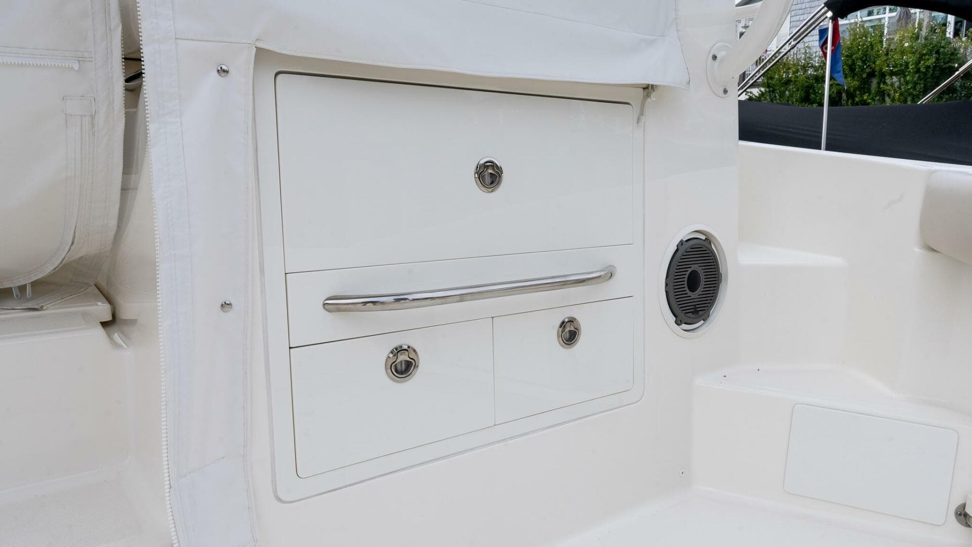 2024 Boston Whaler 405 Conquest