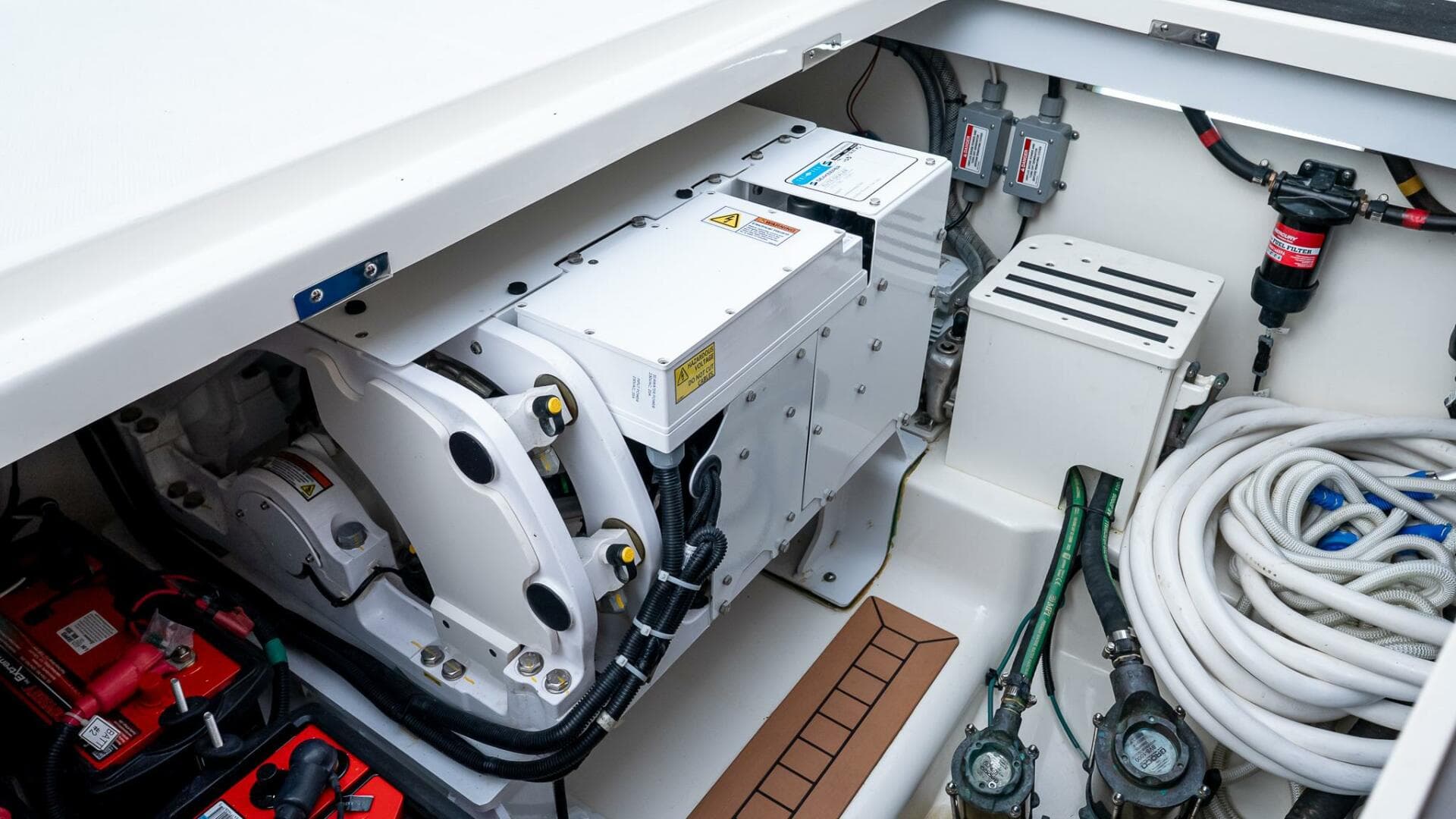 2024 Boston Whaler 405 Conquest