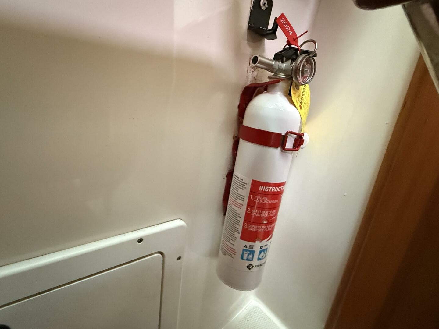 2005 Back Cove 26 Hardtop Express