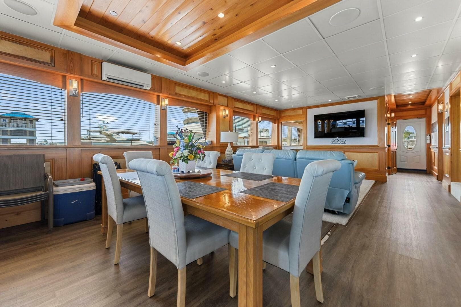 2018 Avenger Luxury Catamaran Coastal Cruiser