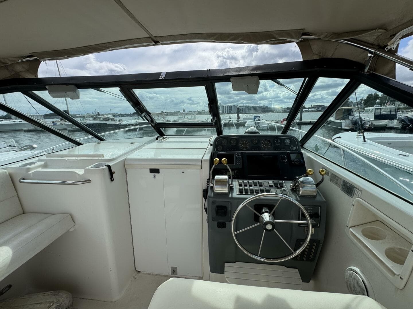 1999 Tiara Yachts 2900 Open