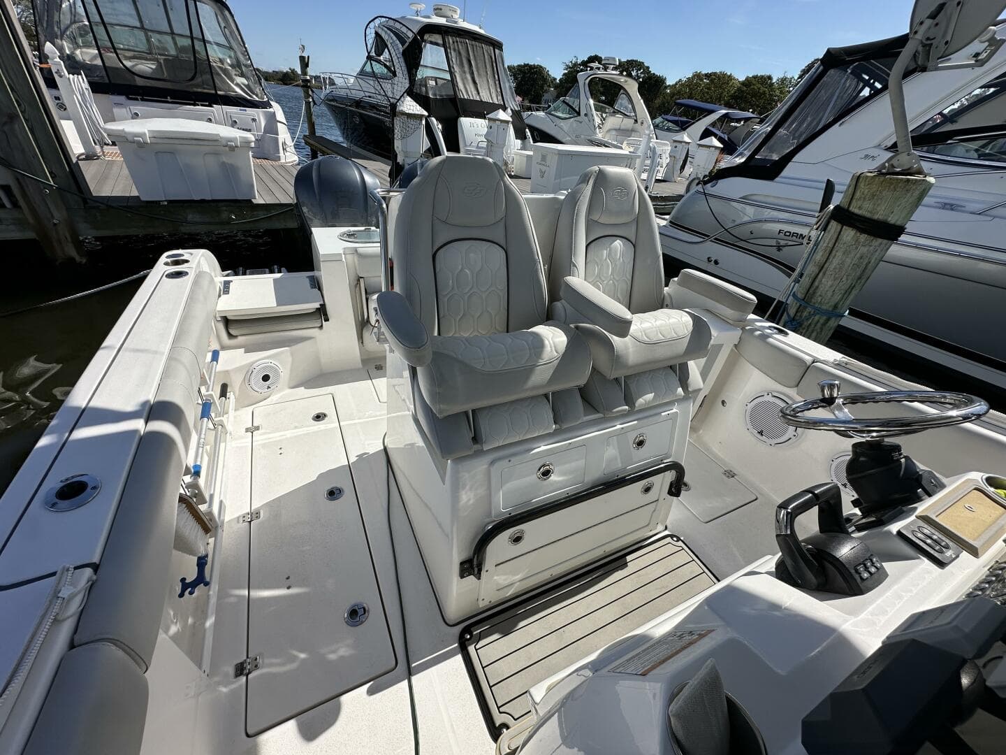 2021 Sea Fox 288 Commander