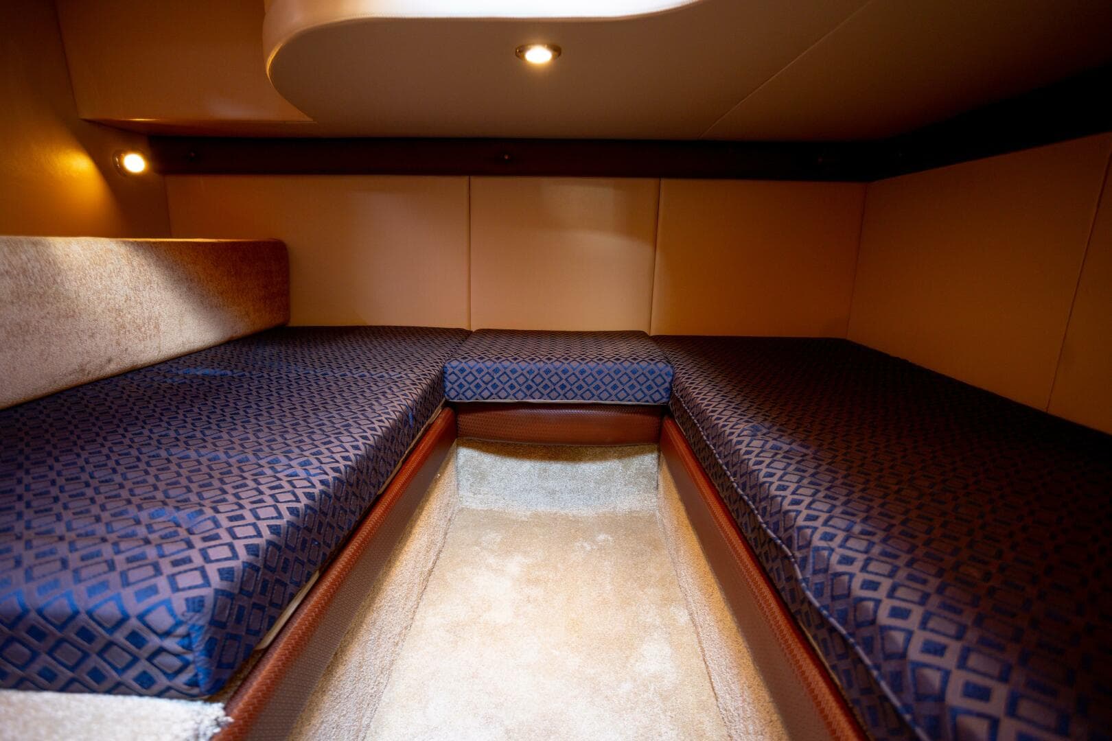 2008 Meridian 341 Sedan