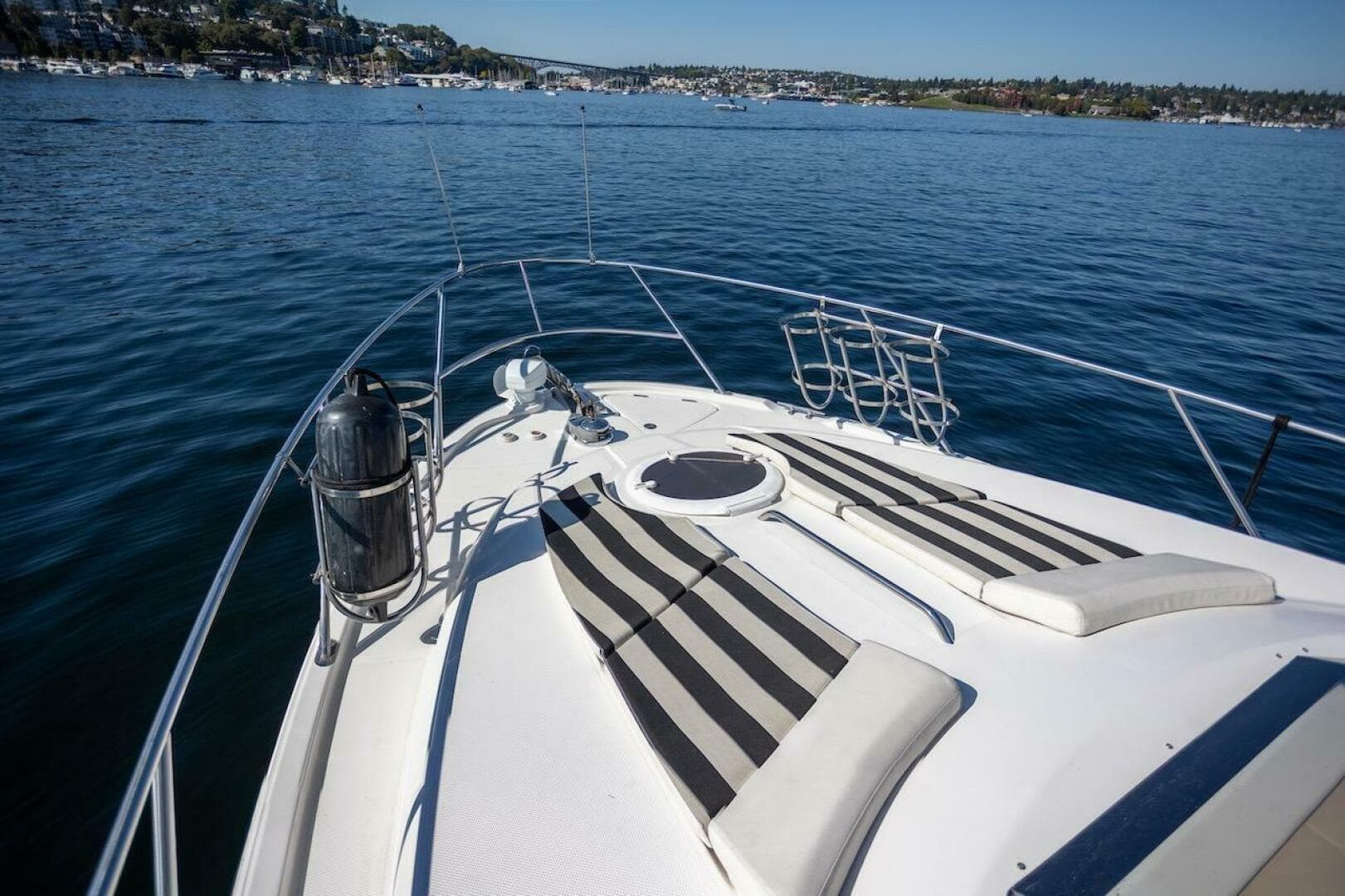 2008 Meridian 341 Sedan