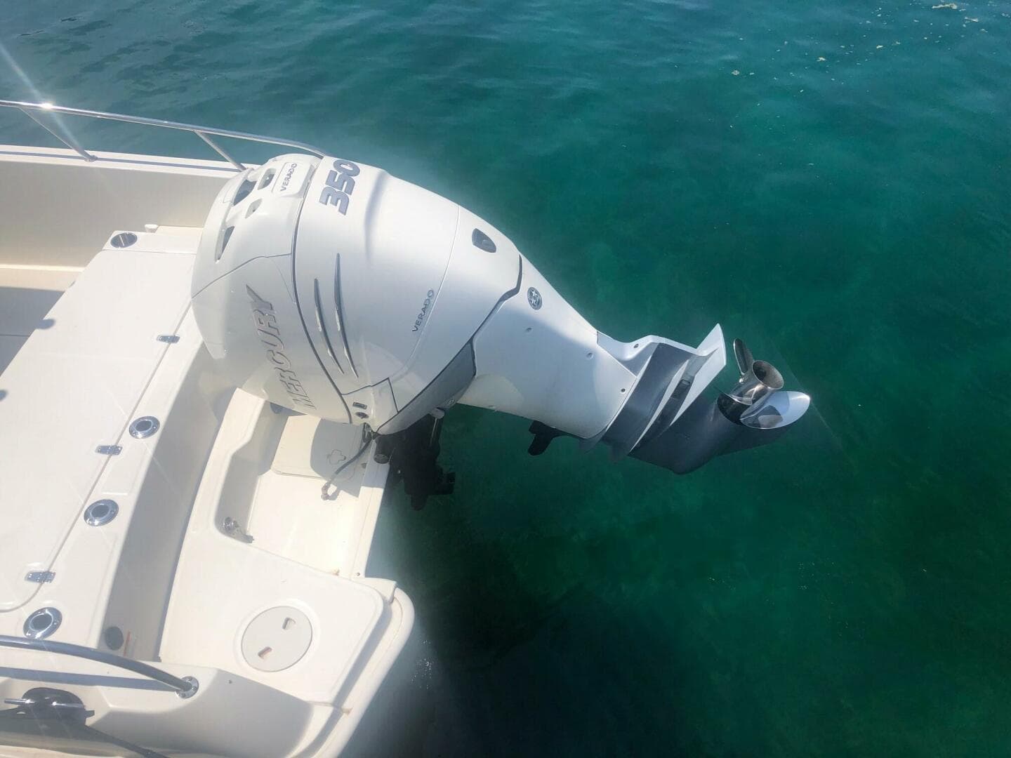 2021 Boston Whaler 270 Dauntless
