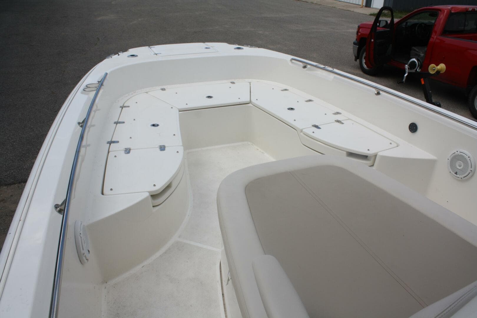 2021 Boston Whaler 270 Dauntless